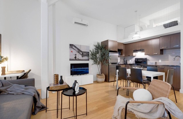 LiV MTL Main-204 Spacious 1BR Suite + Mezzanine