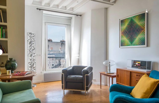 Live Like A Parisian