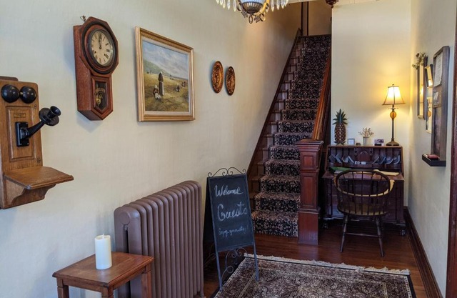 Lizard Creek Inn