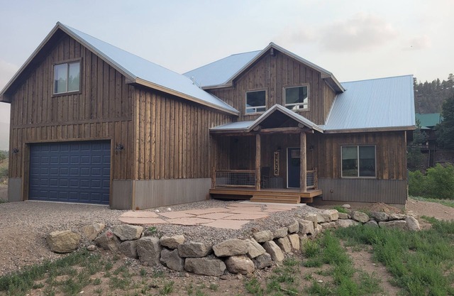Lobo Lodge-on the Rio Grande
