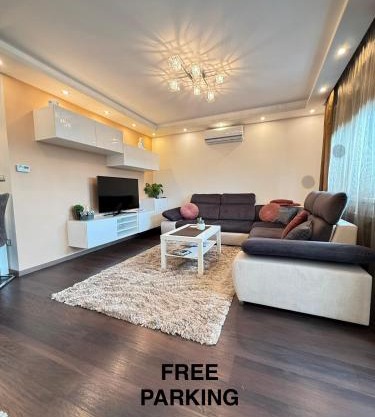 Local-Lux Apartman 3 szoba, privát parkoló