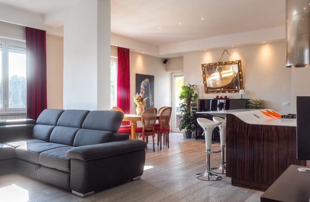 Located in one of the trendiest district in Rome