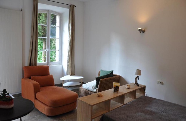 location studio meublé avec jardin