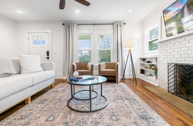 Location! - The Davidson - Charming Home in Fayetteville Historic District