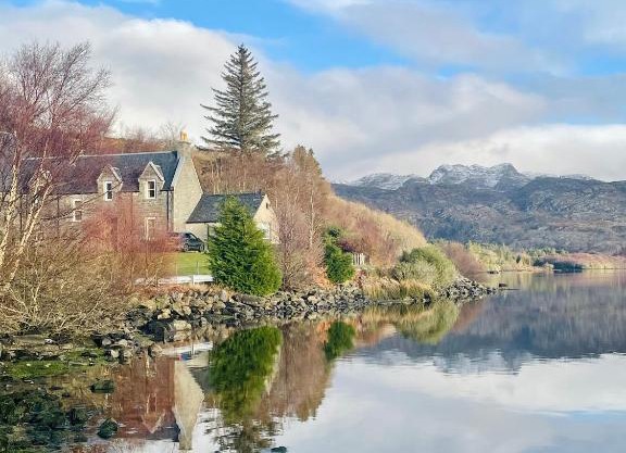 Loch Morar Private Suite