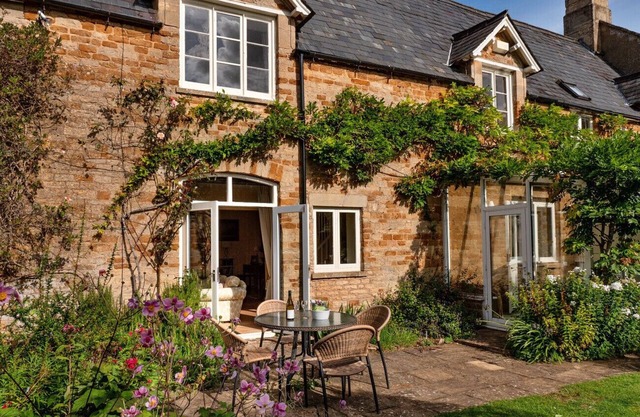 Lodge Cottage