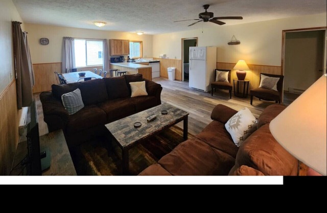 Lodge @ Kimar`s Resort on Lk SUP