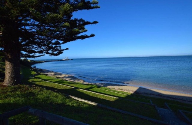 Lodge on Seaside-Summer Sale is now on in Esplanade and Buller St Kingscote