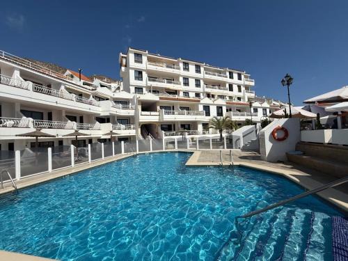 Loft 19 Boutique - Heated pool