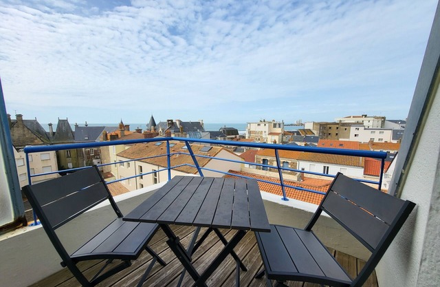 Loft apartment near beach with balcony - Les Sables-d'Olonne