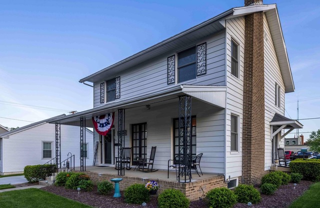 Loft on Hunter duplex in downtown Logan