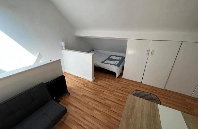 Loft room in South London Suburbs