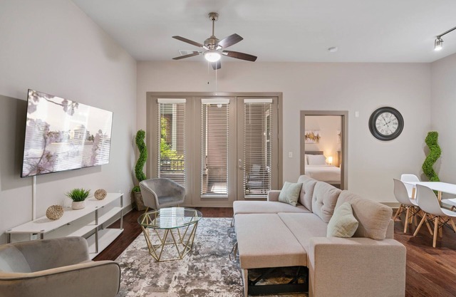 Loft | Spacious | Free-Parking