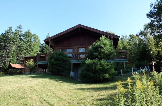 Log cabin with fantastic panoramic views