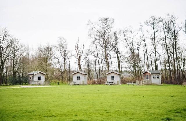 Log cabins are a basic accommodation if you don't want to rent an expensive hotel room or chalet. Ideal for cyclists, backpackers, and hikers.