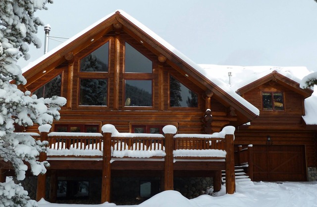 Log Home Great For Families! Walk to Frisco Main Street. Near Copper Mtn.