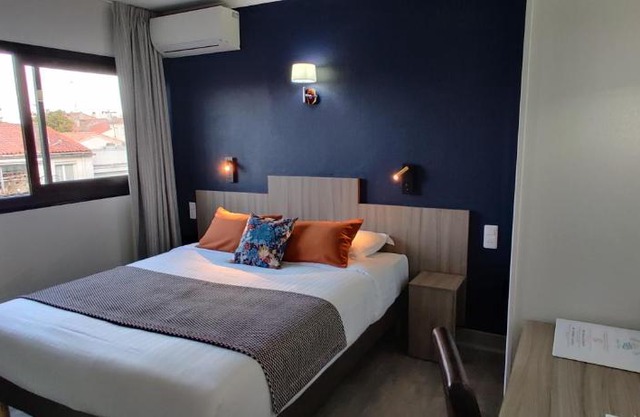 Logis Hôtel Les Bleuets