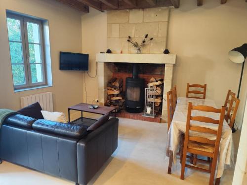 Logis troglodyte cosy & vue sur la Loire