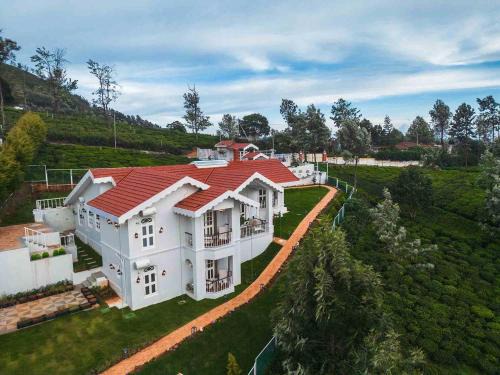 LohonoStays Villa Lansdowne