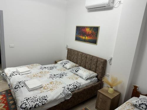 Lola's Rooms