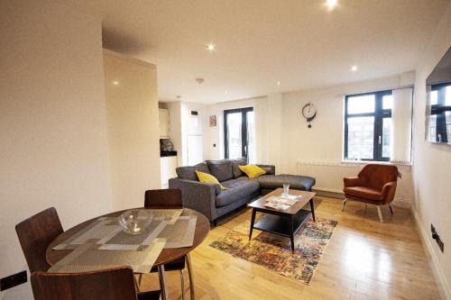 London City 2-BR and 2 Bathroom Apartment Hoxton Zone 1 Balcony