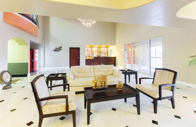 Lone Star Inn & Suites