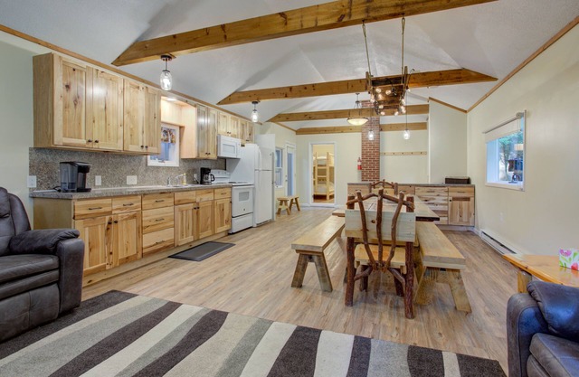 Lone Star Lodge+God's Creation