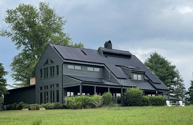 (Long Term) Running Ridge| 4 Bed, 3 Bath Western Alb Farm
