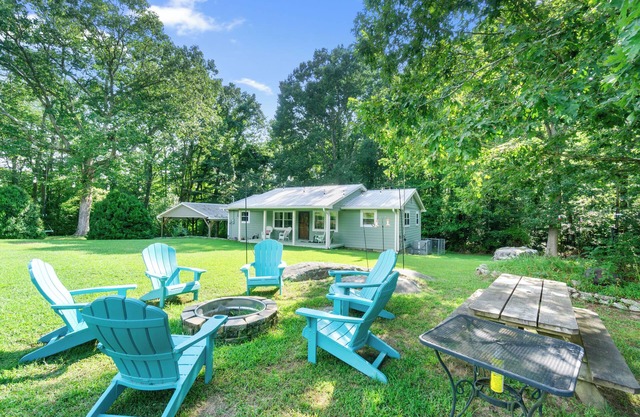 Lookout Mountain home located 5 minutes from Cloudland Canyon State Park.