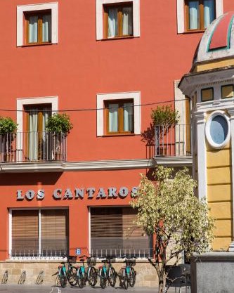 Los Cantaros