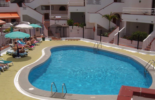 Los Cristianos, Sunny Private One Bedroom Apartment