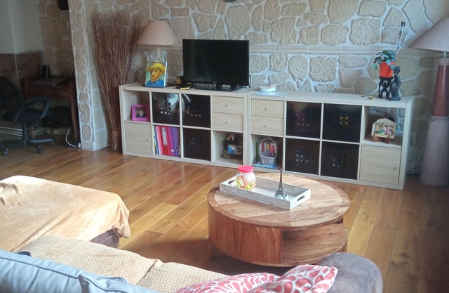 Loue une Chambre Dans ma Maison Dans Laquelle je vis + pti Déjeuner