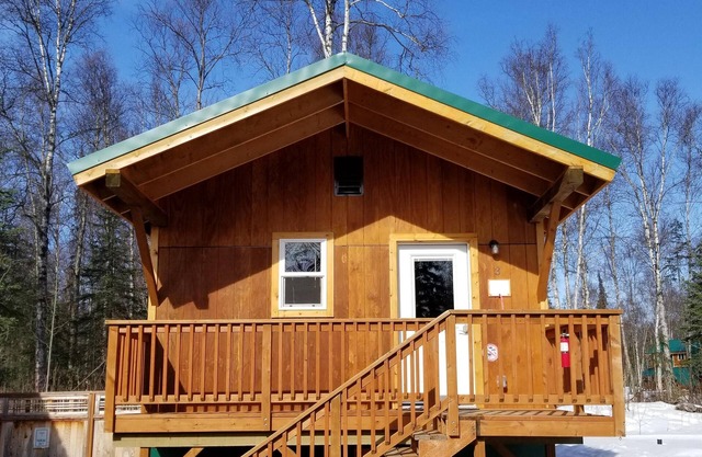 Love-Lee Cabins (#1) offers all of the amenities to make it your 2nd home!