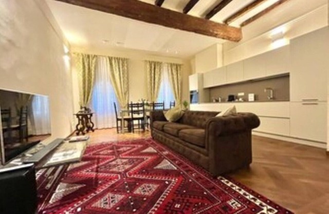 Lovely 2 bedroom apartment nearby Piazza Maggiore