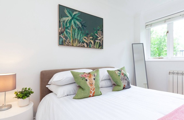 Lovely 2-bedroom apartment in heart of city!
