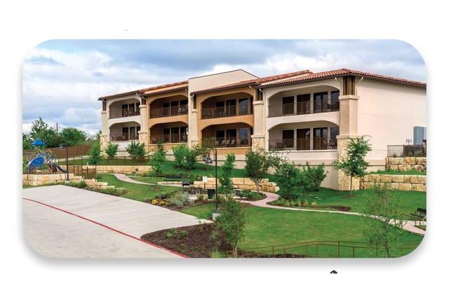Lovely 2-bedroom condo in Marble Falls
