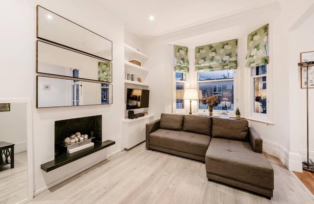 Lovely 2 bedroom flat in the heart of Chelsea