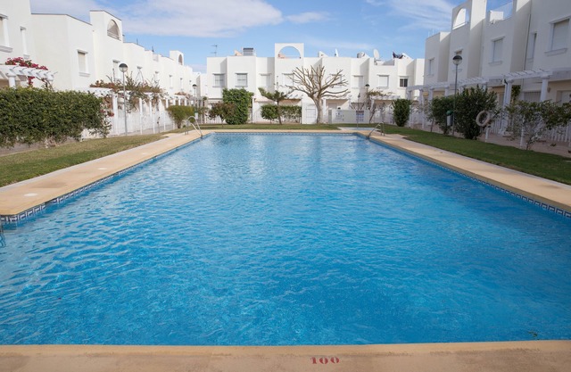 Lovely 2 Bedroom Townhouse