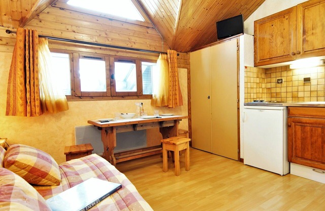 Lovely apartment for 2 people with WIFI and TV