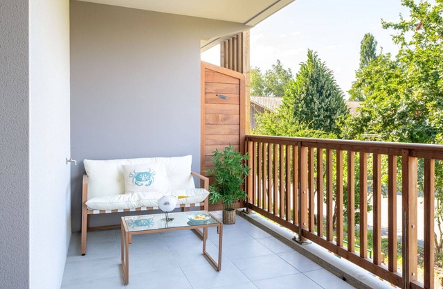 Lovely apartment for 4 people with A/C, WIFI, TV, balcony and pets allowed