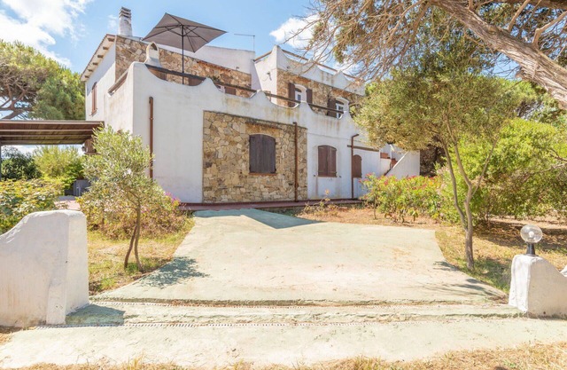 Lovely apartment for 9 people with A/C, WIFI, TV, patio and pets allowed