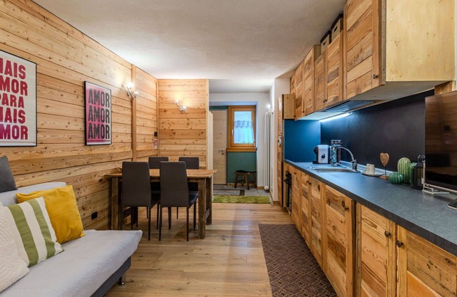 Lovely apartment for 2 guests with WIFI and TV