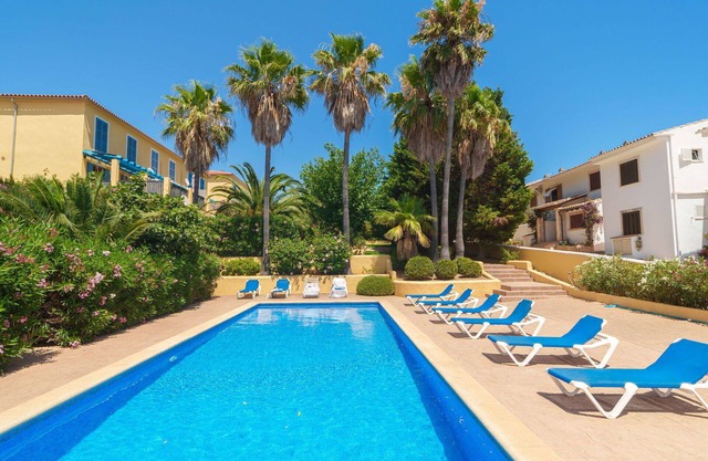 Lovely apartment for 4 people with A/C, pool, WIFI, TV and patio