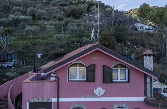 Lovely apartment for 4 guests with A/C, WIFI, TV, balcony and panoramic view