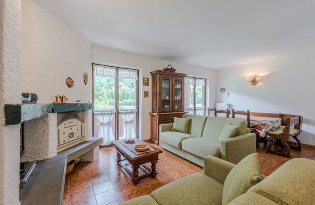 Lovely apartment for 6 people with WIFI, TV, balcony and pets allowed