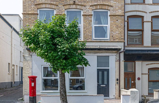 Lovely apartment for 15 guests with WIFI, hot tub, terrace and pets allowed