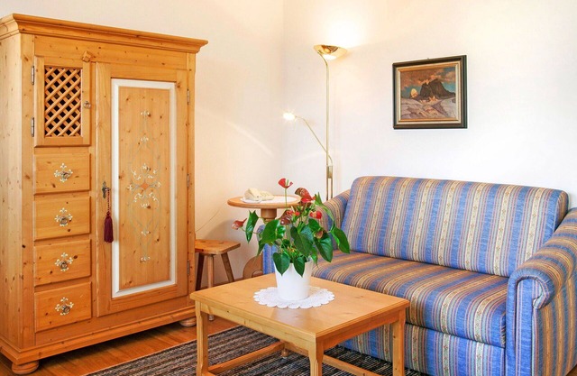 Lovely apartment for 3 people with A/C, hot tub, WIFI, pool, TV, balcony and pets allowed
