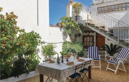 Lovely Apartment In Pineda De Mar