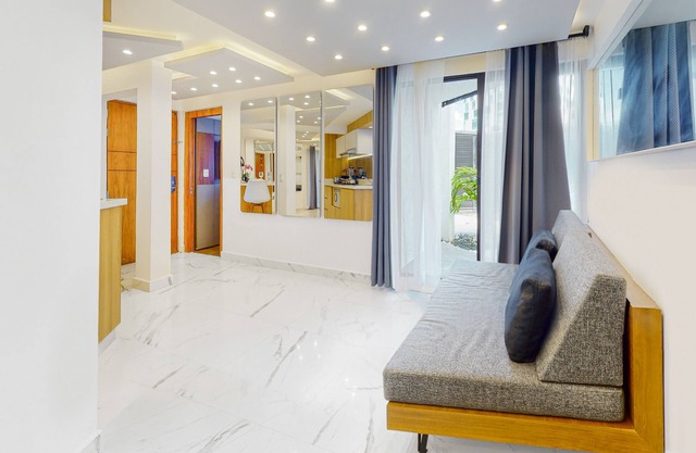 Lovely apartment with pool, ping pong, & kitchenette