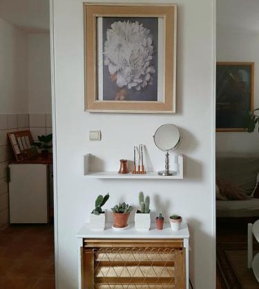 Lovely bright Apartment with Backyard-renovated!